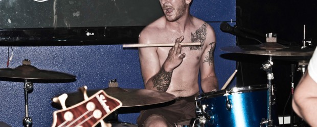Images: Deadhand, Signals Midwest, TheCore., July 31, 2011 at Hypnotic Lounge