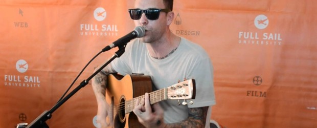 Video: Vinnie Caruana (I am the Avalanche) live at Warped Tour
