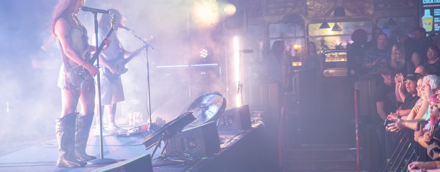 Images: Wet Leg, Leyla Ebrahimi – April 16, 2026 at Brooklyn Bowl